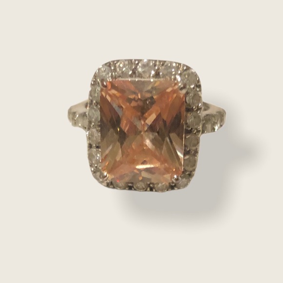 Jewelry - Brown Gemstone Ring